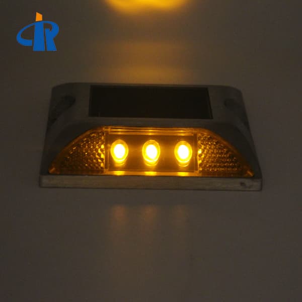 <h3>synchronized led road studs for Pedestrian-RUICHEN Road Stud </h3>

